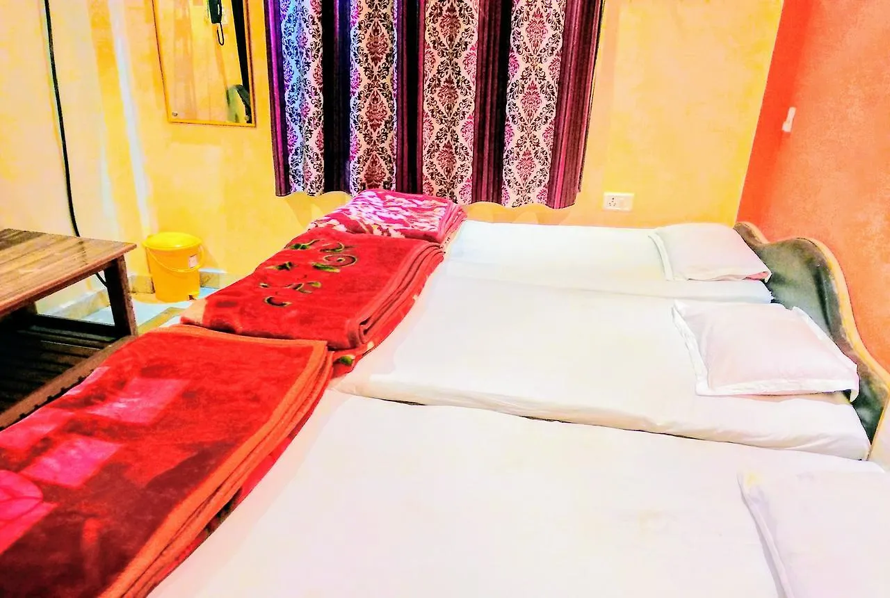 Shree Sai Paying Guest House Váránaszi